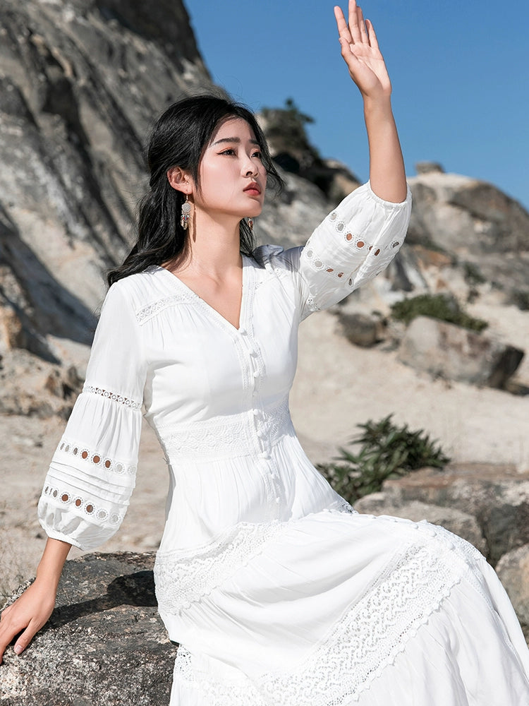 White Elegant Thai-Inspired Slim Dress – Retro Beach Resort Style